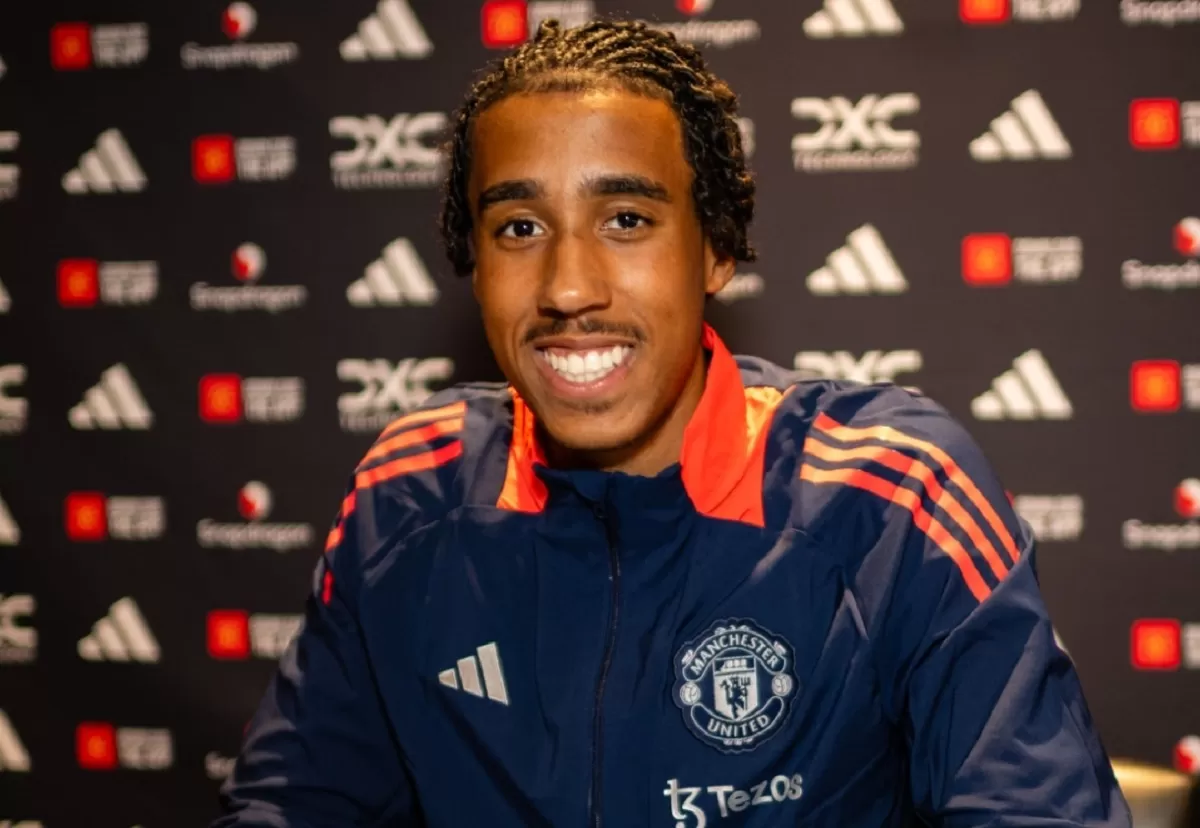 Leny Yoro man united profil